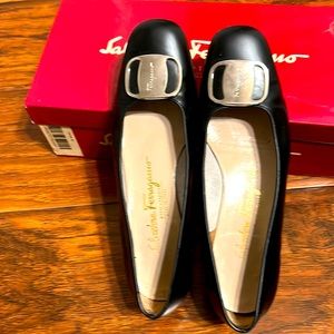 Salvatore Ferragamo black nero dress pump shoes